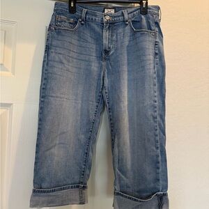WOMENS LEVIS 515 PERFECT WAIST CAPRI Blue denim SIZE 10 Cuffed 5 Pocket Jeans.